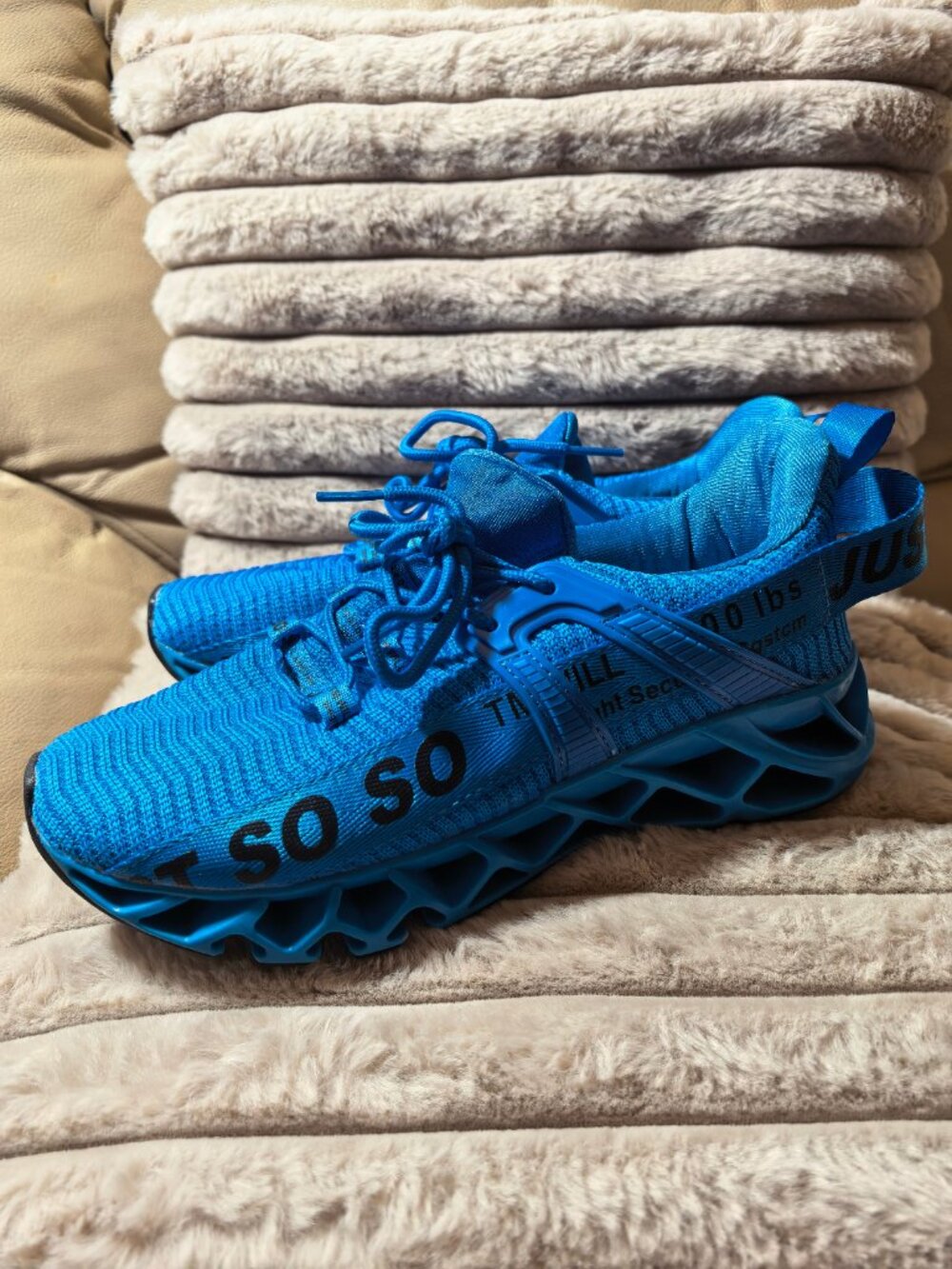 Just So So Blue Blade Sole Running Sneakers